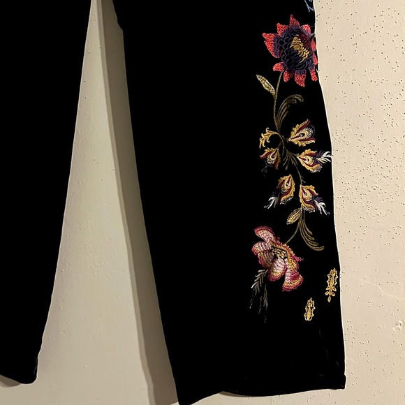 Johnny Was Black Embroidered Wide-Leg Pants with embroidery NWT - Picture 9 of 9